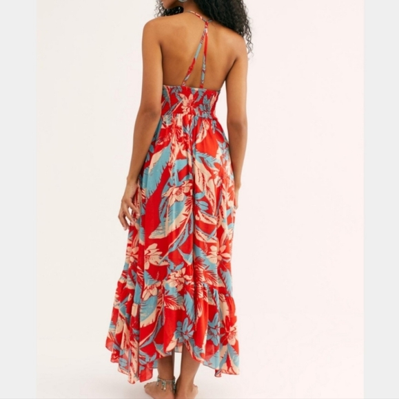 🤍 Free People smocked strappy back hankerchief hem midi dress - Picture 6 of 13